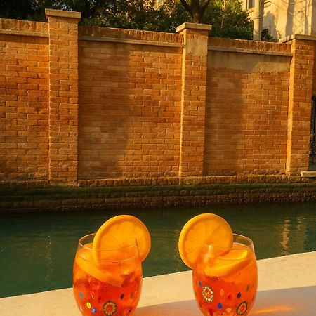 Ca'Dei Nonni Canal View Venedig Exterior foto